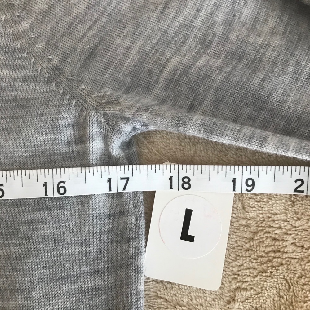 Max Studio Lightweight Turtleneck Sweater - Size L - Picture 12 of 13